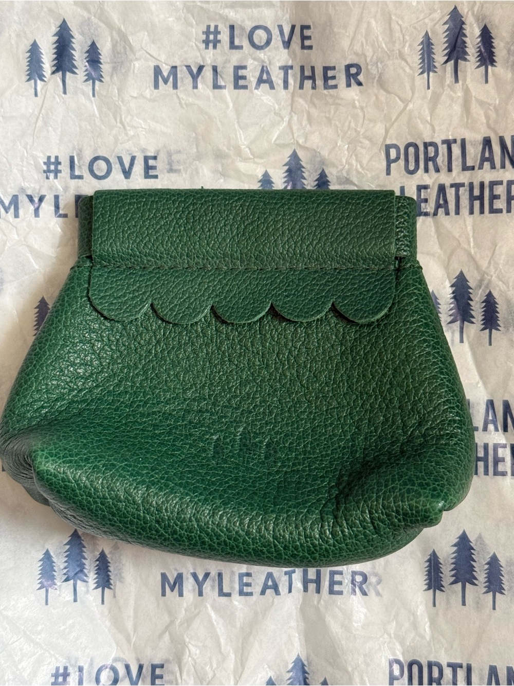 New Portland Leather Goods Penny Pinch Pouch Scalloped Coin Purse Bacalar Green